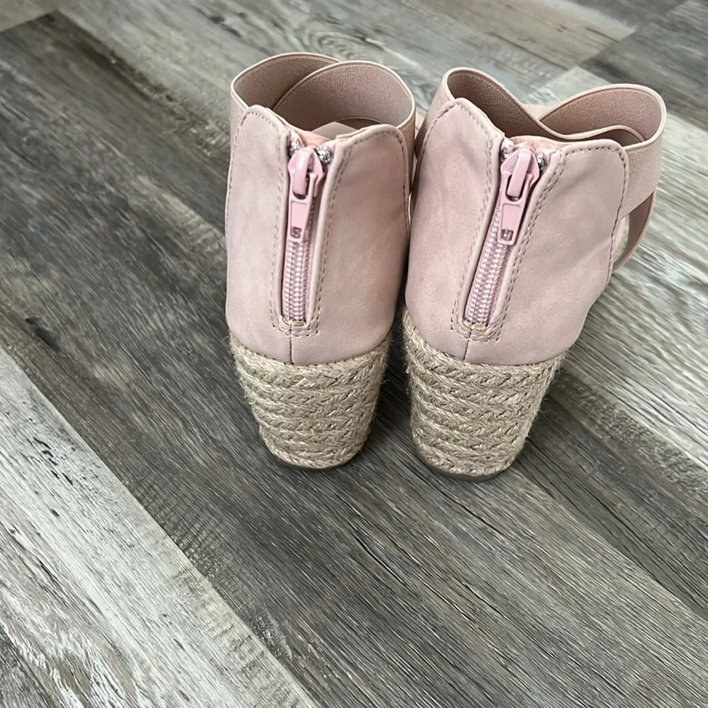 Blush sandals - Picture 2 of 6